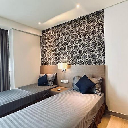 The H Tower Rasuna Suites Kuningan Jakarta By Villaloka Экстерьер фото