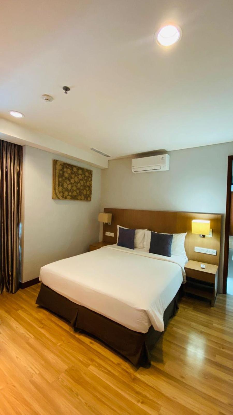 The H Tower Rasuna Suites Kuningan Jakarta By Villaloka Экстерьер фото